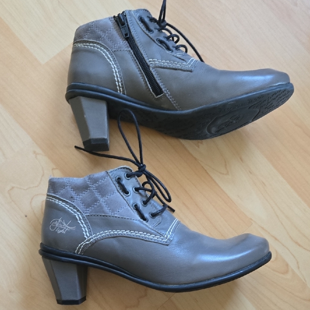 Elegant Gray Lace-Up Boots for Women, 36, Like New, Made In Portugal - Picture 4 of 7